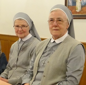 Sr. M. Siegrun, links, und Sr. M. Roswitha Sr. M. Siegrun, links, und Sr. M. Roswitha